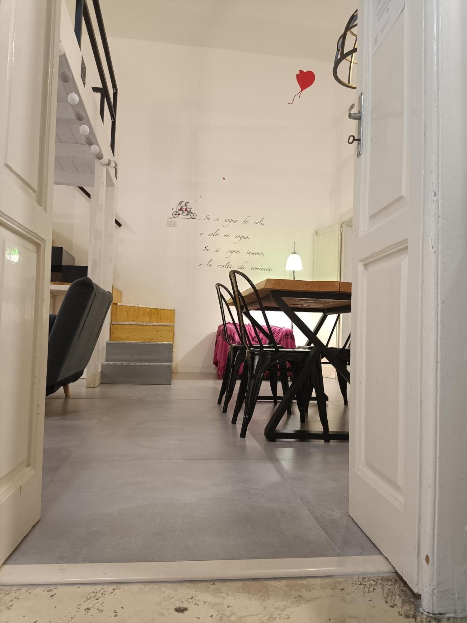DIMORA ATENEO - nel centro della città Bari Exterior foto